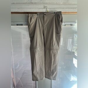 EUC men’s Toomett 42x30 lightweight beige/khaki cargo pants